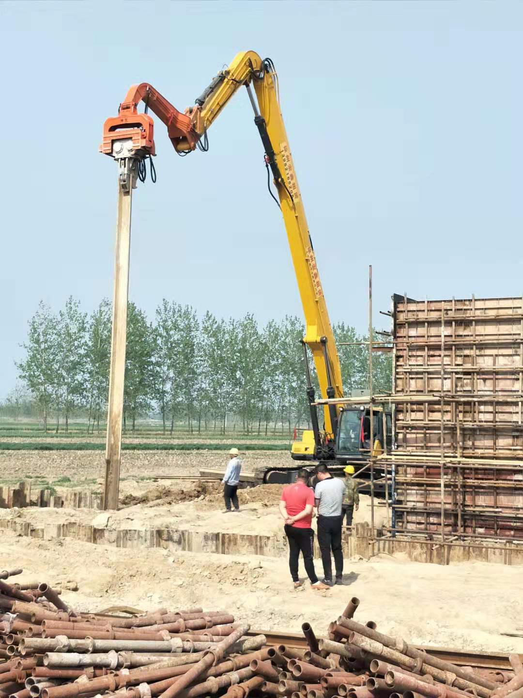 徐州徐工550打樁機打拔拉森鋼板樁